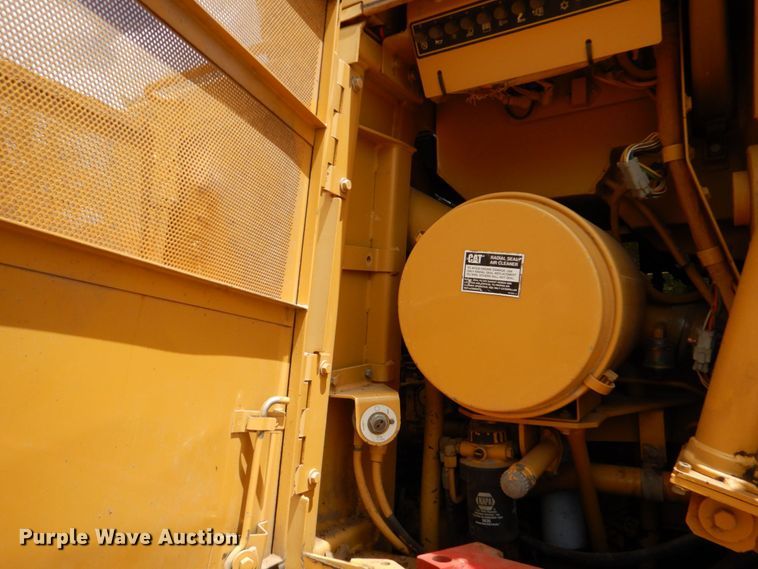 image for item DO1515 1999 Caterpillar 963B LGP  track loader