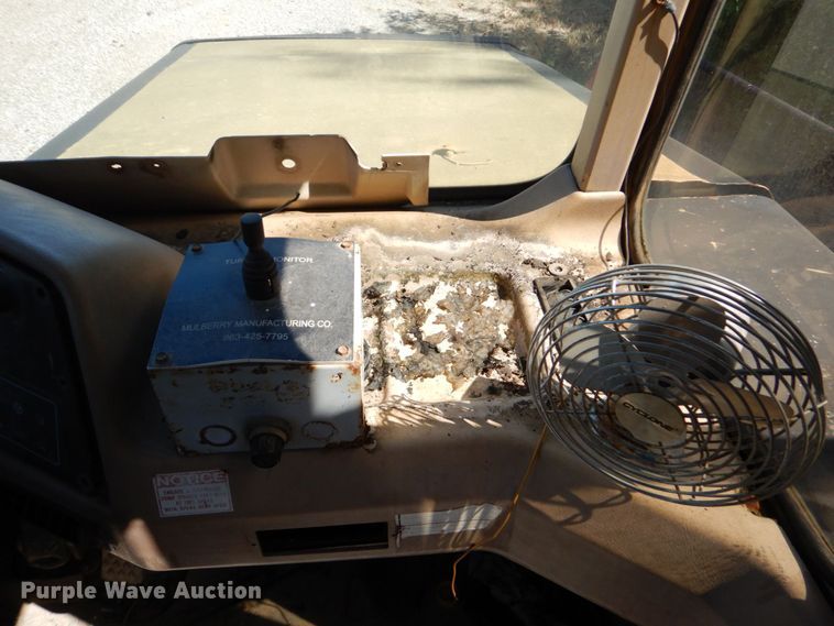 image for item DO1516 1995 Caterpillar D250E  water wagon