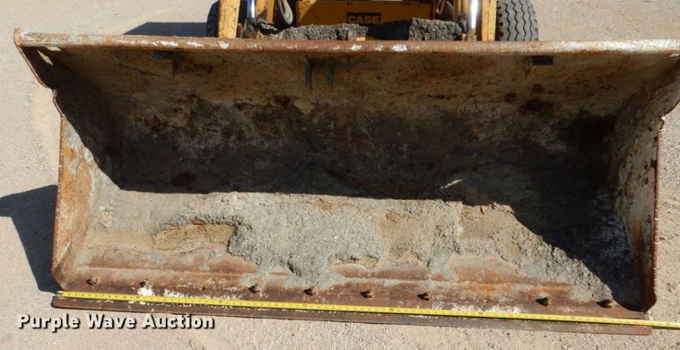 image for item DO1517 1991 Case 480F  landscape tractor