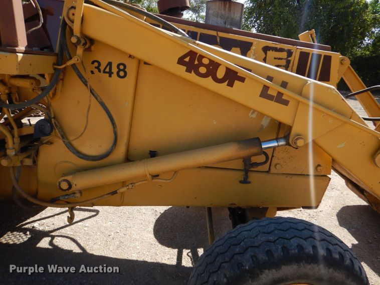 image for item DO1517 1991 Case 480F  landscape tractor