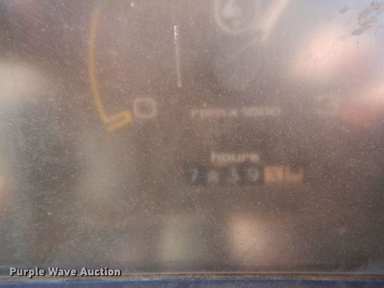 image for item DO1517 1991 Case 480F  landscape tractor