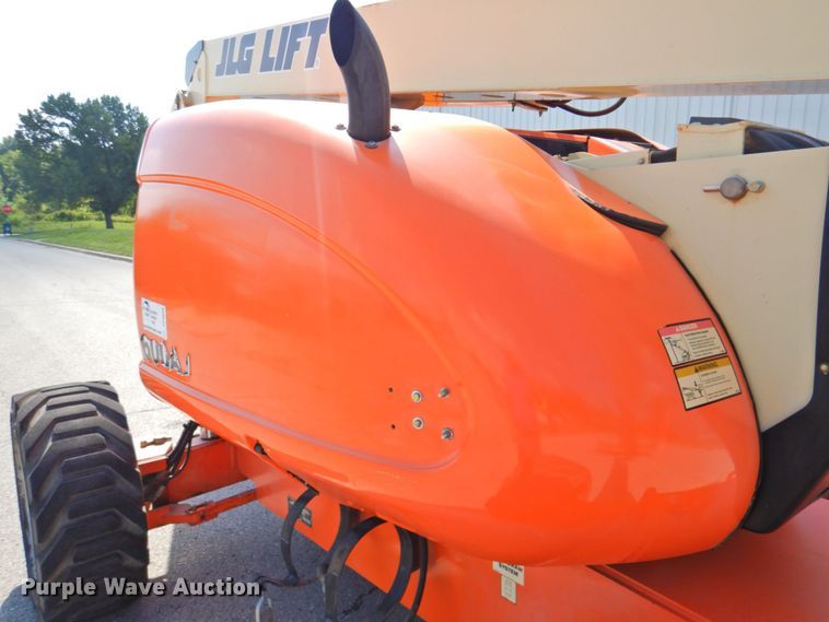 image for item DP4839 2010 JLG 600AJ  boom lift