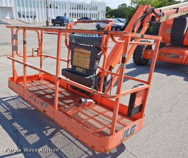 image for item DP4839 2010 JLG 600AJ  boom lift