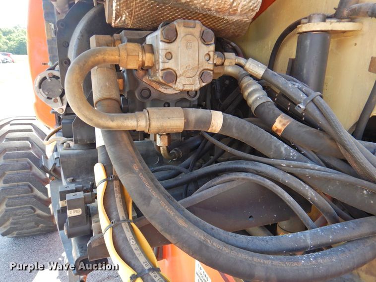 image for item DP4839 2010 JLG 600AJ  boom lift