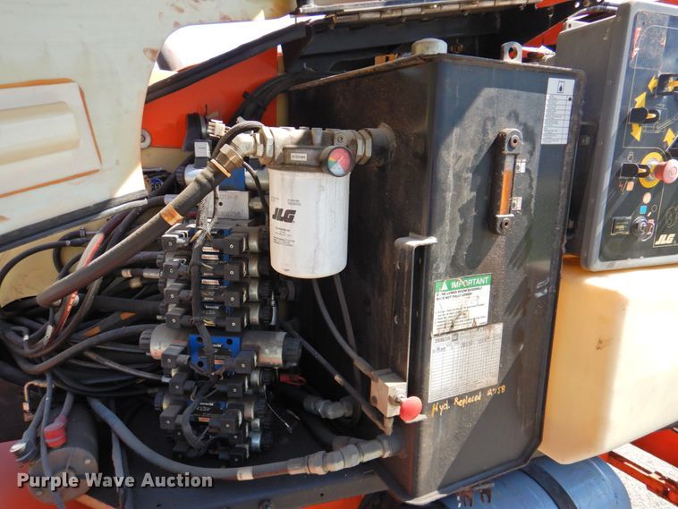 image for item DP4839 2010 JLG 600AJ  boom lift