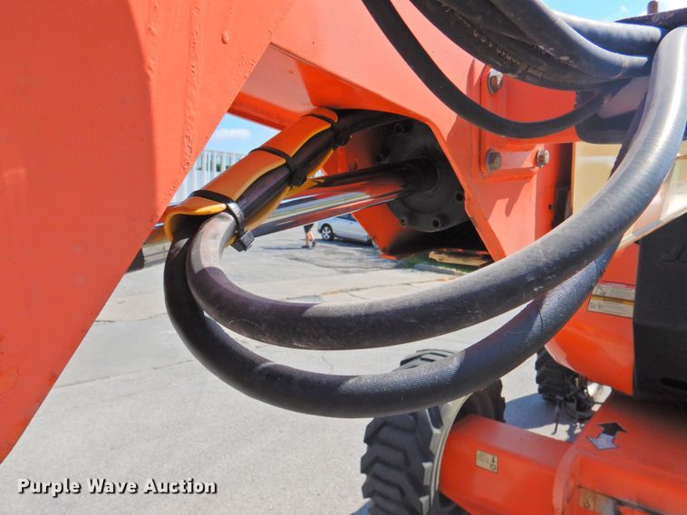 image for item DP4839 2010 JLG 600AJ  boom lift