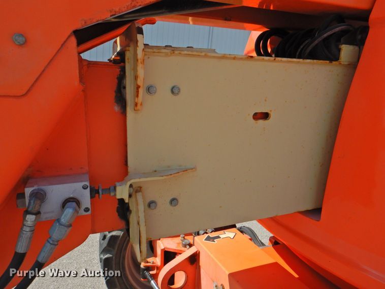 image for item DP4839 2010 JLG 600AJ  boom lift