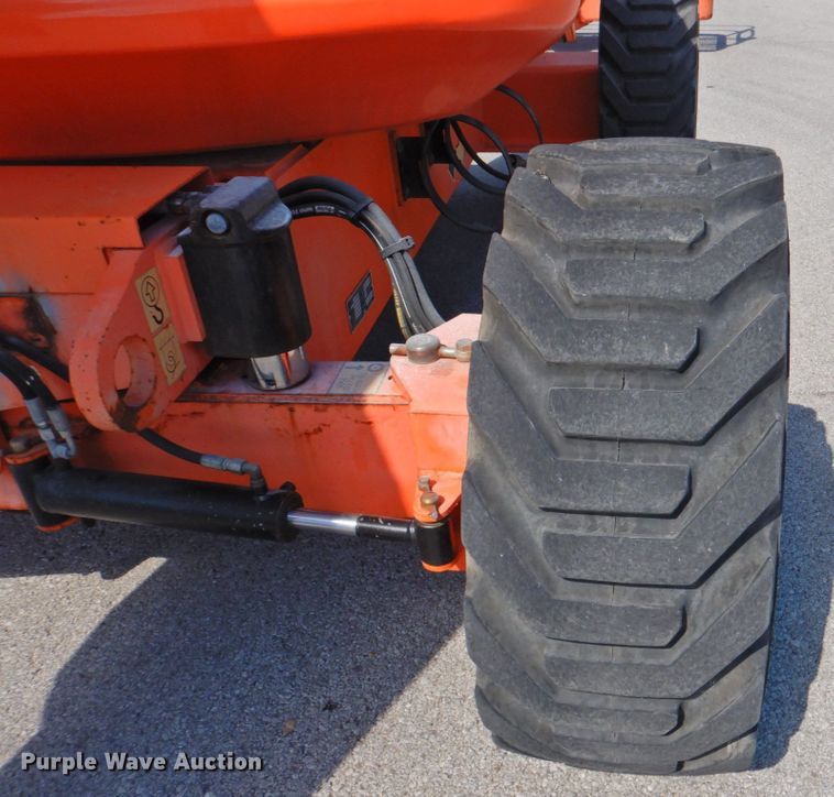 image for item DP4839 2010 JLG 600AJ  boom lift