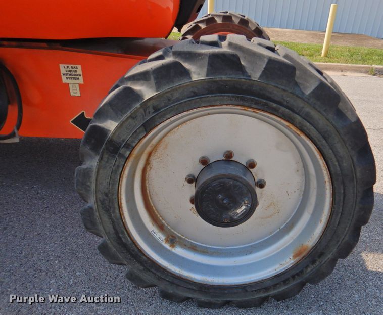 image for item DP4839 2010 JLG 600AJ  boom lift