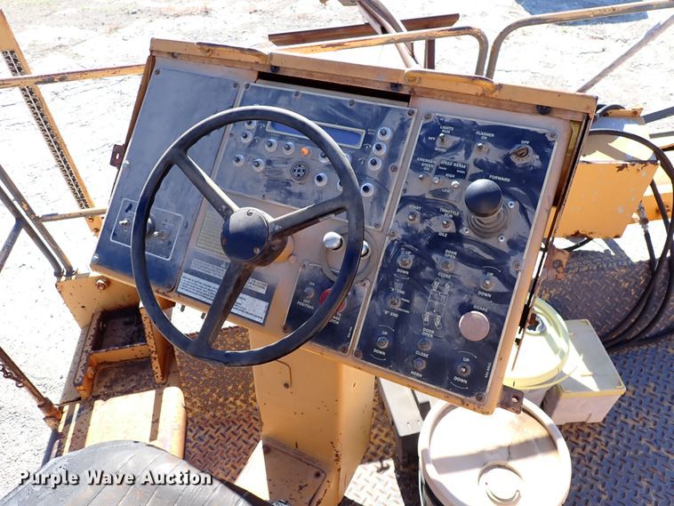 image for item DR0940 1995 CMI RS500B  reclaimer