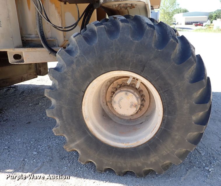 image for item DR0940 1995 CMI RS500B  reclaimer