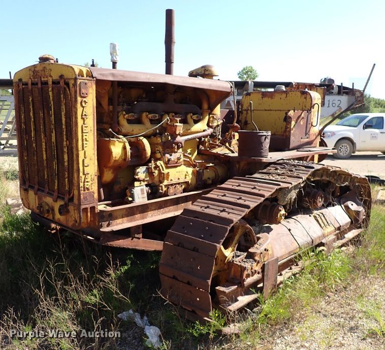 image for item DR0943 Caterpillar D7  crawler tractor