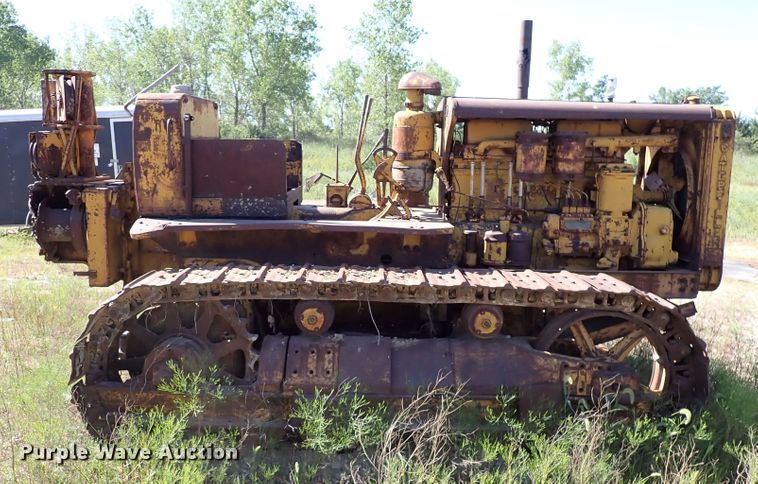 image for item DR0943 Caterpillar D7  crawler tractor