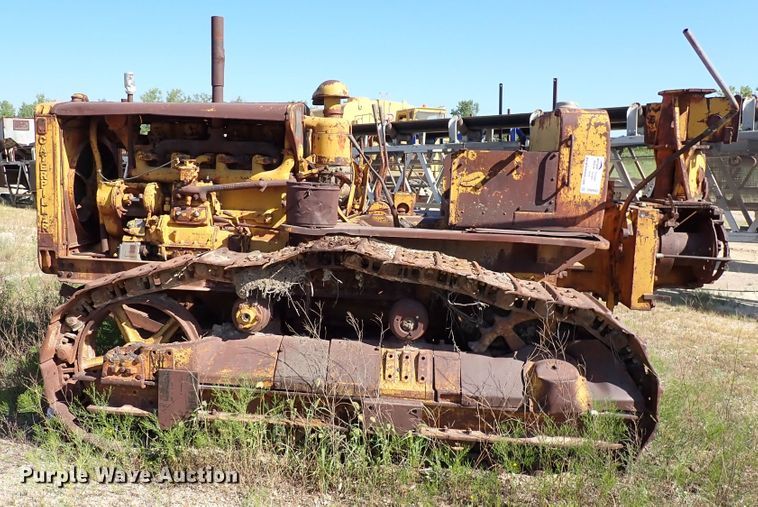 image for item DR0943 Caterpillar D7  crawler tractor