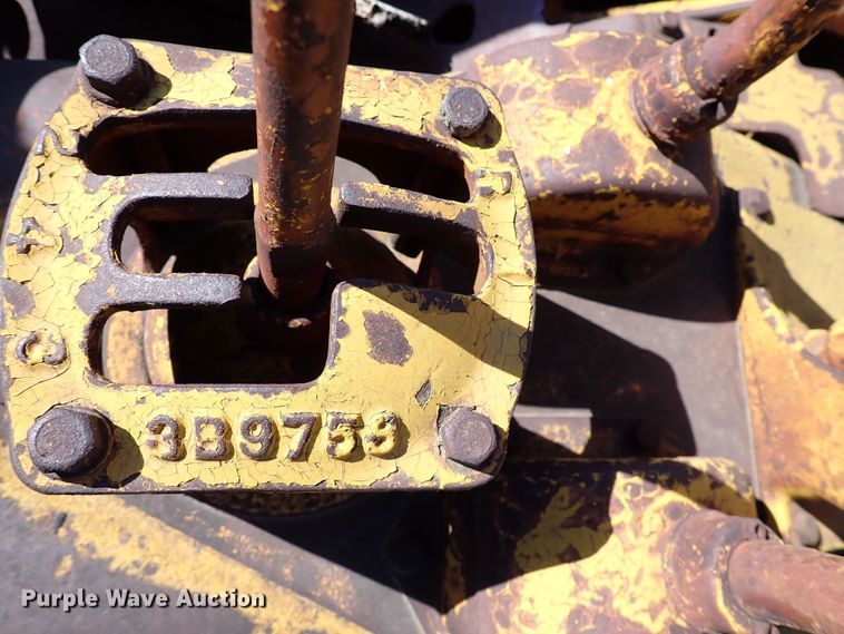 image for item DR0943 Caterpillar D7  crawler tractor