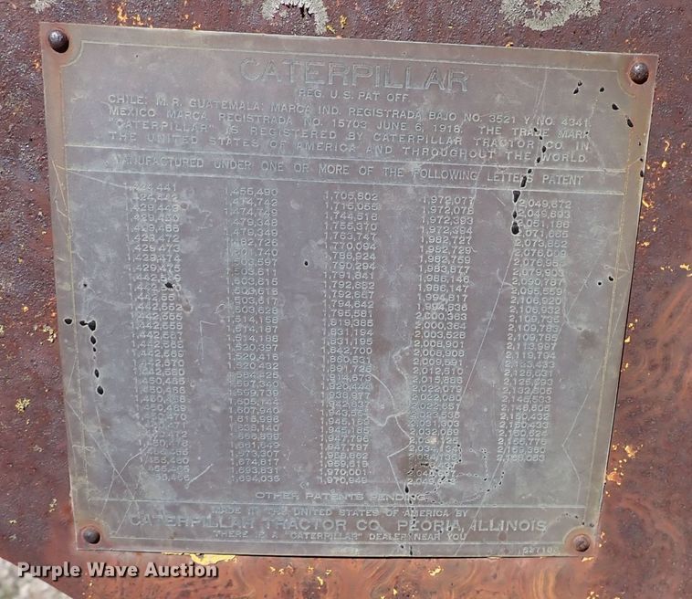 image for item DR0943 Caterpillar D7  crawler tractor