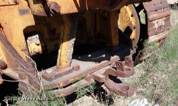 image for item DR0943 Caterpillar D7  crawler tractor