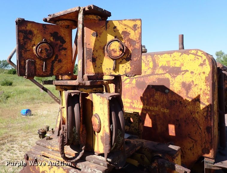 image for item DR0943 Caterpillar D7  crawler tractor