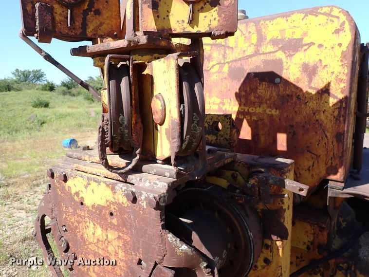 image for item DR0943 Caterpillar D7  crawler tractor