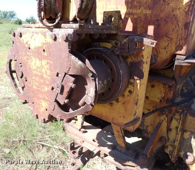 image for item DR0943 Caterpillar D7  crawler tractor