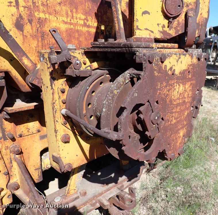 image for item DR0943 Caterpillar D7  crawler tractor