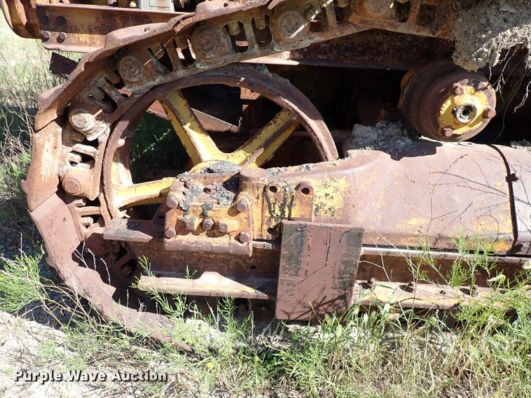 image for item DR0943 Caterpillar D7  crawler tractor