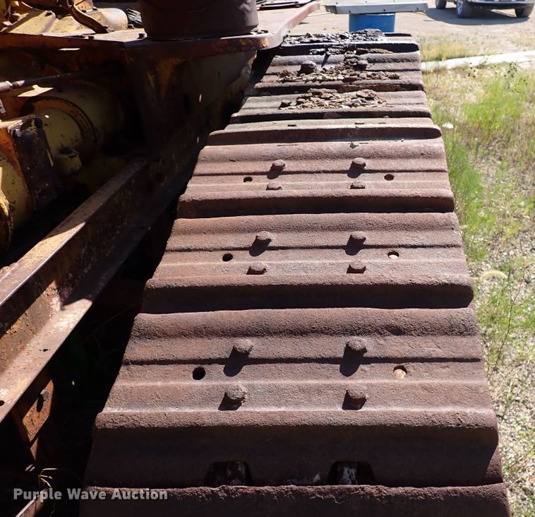 image for item DR0943 Caterpillar D7  crawler tractor