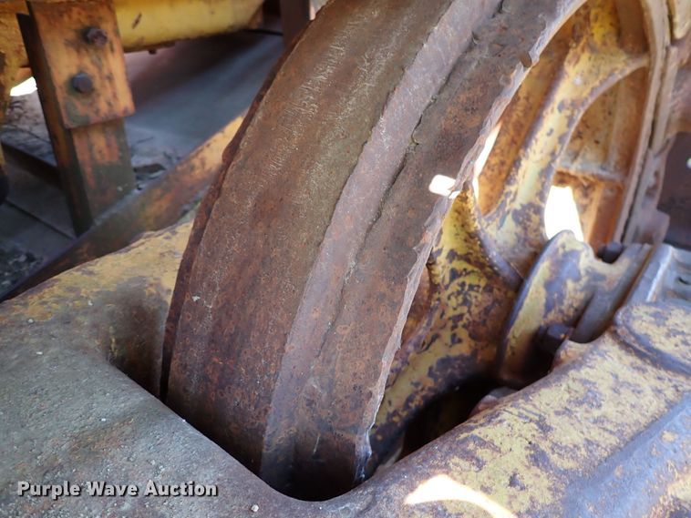 image for item DR0943 Caterpillar D7  crawler tractor