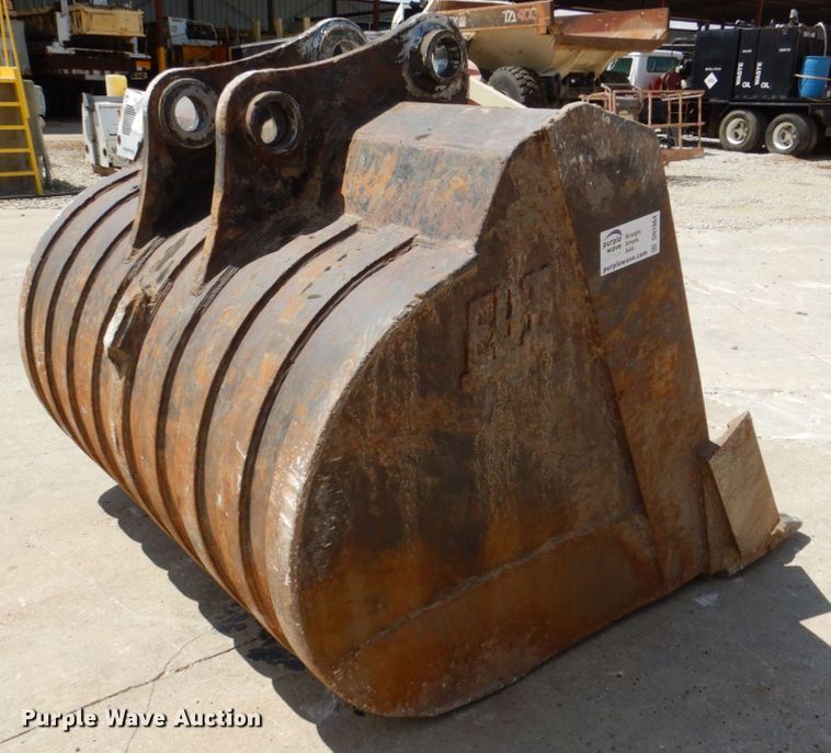 image for item DR1964 Excavator bucket