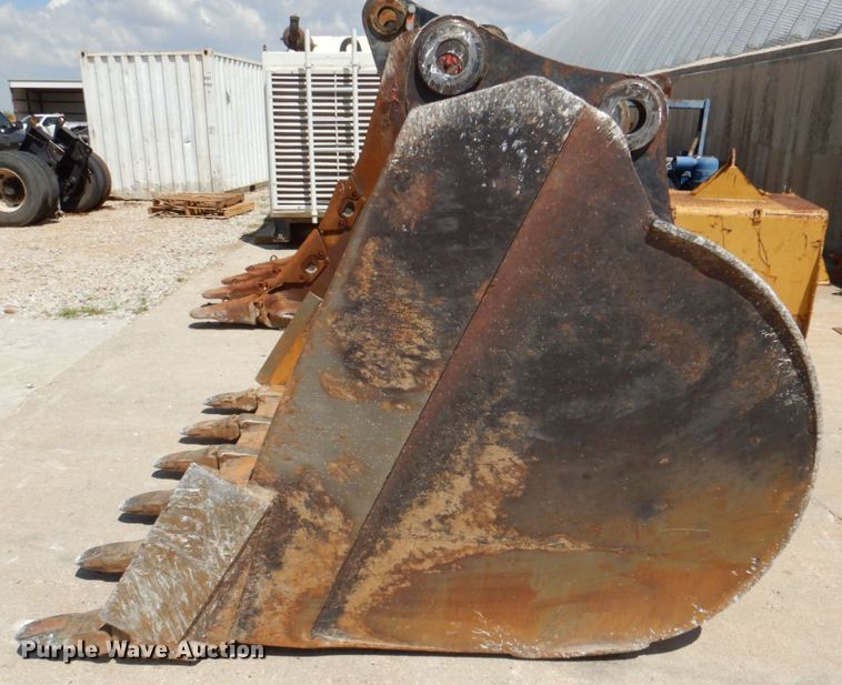 image for item DR1964 Excavator bucket