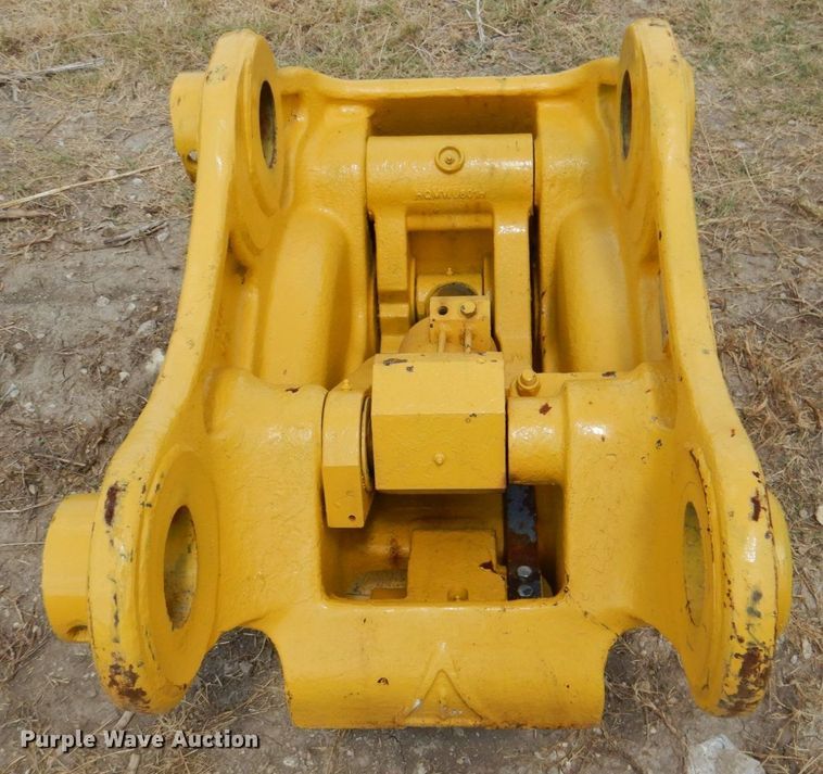 image for item DR1965 2013 JRB  hydraulic quick coupler