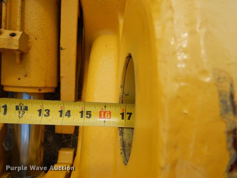 image for item DR1965 2013 JRB  hydraulic quick coupler