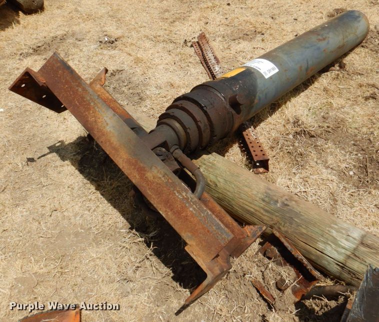 image for item DR1968 Custom Hoists 73-4544-142  hoist