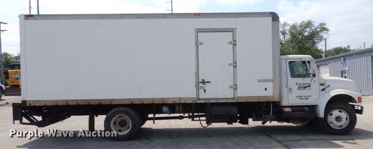 image for item DS1291 1993 International 4900  box truck