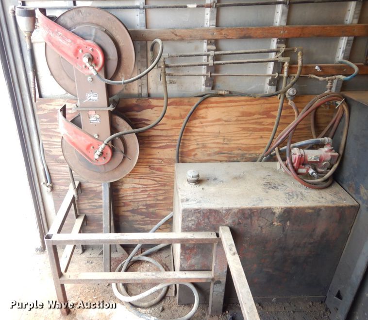 image for item DS1291 1993 International 4900  box truck