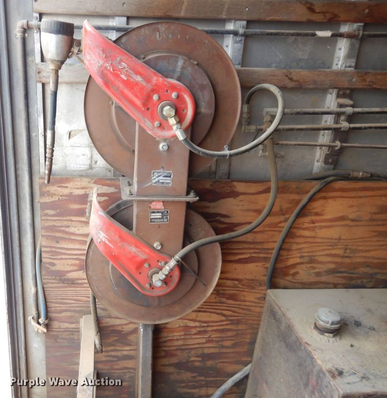 image for item DS1291 1993 International 4900  box truck