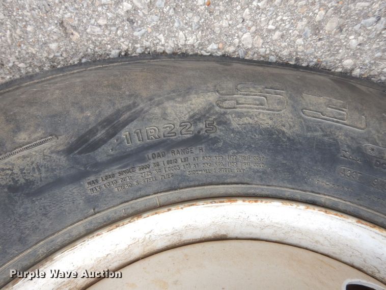 image for item DS1291 1993 International 4900  box truck