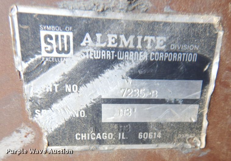 image for item DS1291 1993 International 4900  box truck