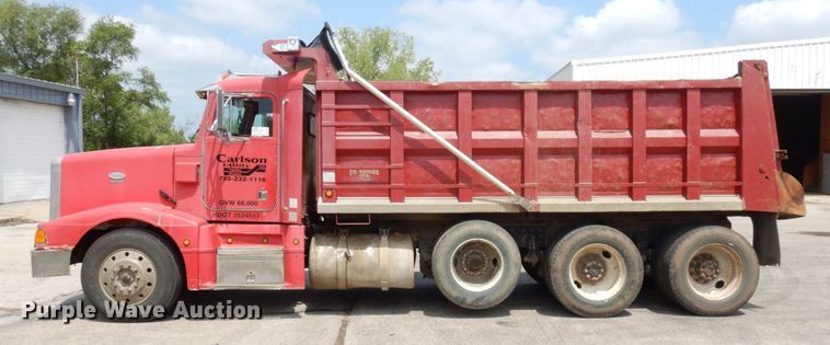image for item DS1293 1995 Peterbilt 377  dump truck