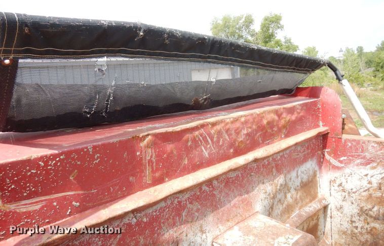 image for item DS1293 1995 Peterbilt 377  dump truck