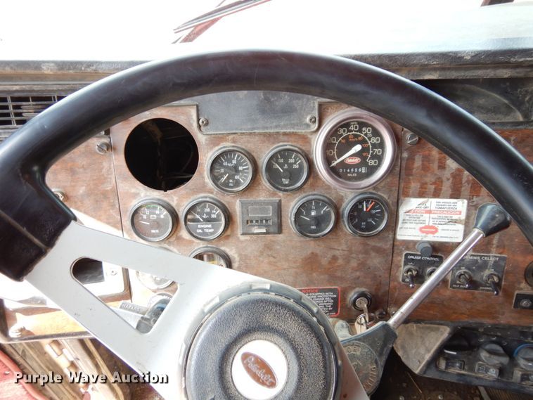 image for item DS1293 1995 Peterbilt 377  dump truck