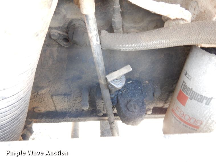 image for item DS1293 1995 Peterbilt 377  dump truck