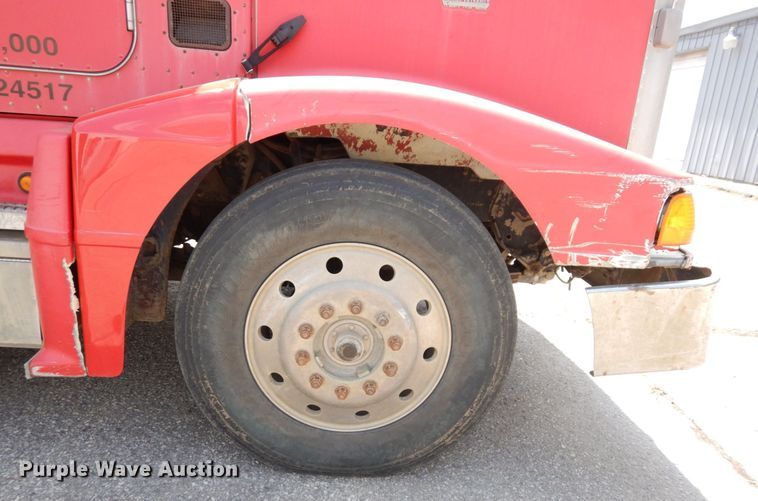 image for item DS1293 1995 Peterbilt 377  dump truck