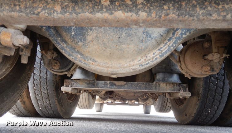 image for item DS1293 1995 Peterbilt 377  dump truck