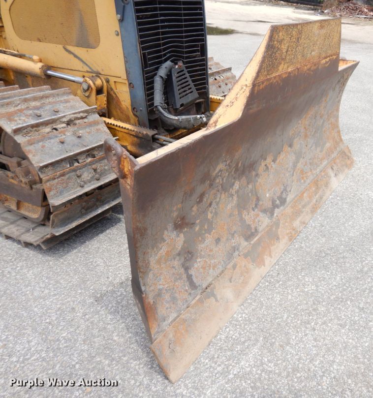 image for item DS1294 2002 John Deere 650H LT  dozer