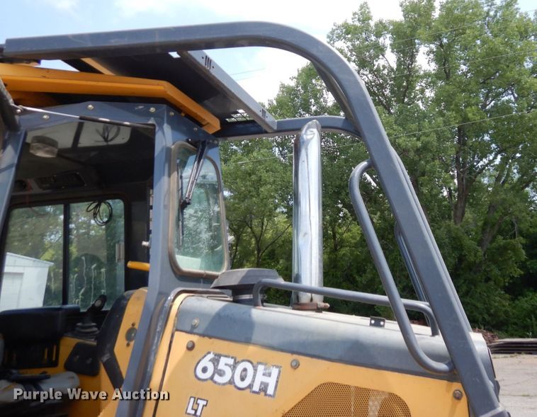 image for item DS1294 2002 John Deere 650H LT  dozer