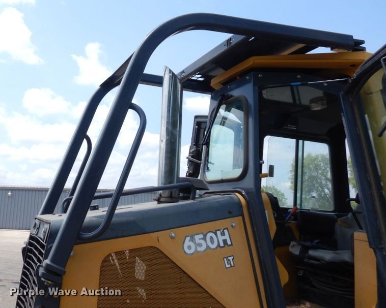 image for item DS1294 2002 John Deere 650H LT  dozer