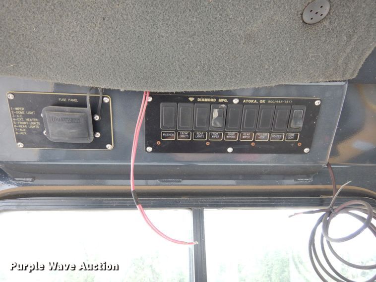 image for item DS1294 2002 John Deere 650H LT  dozer