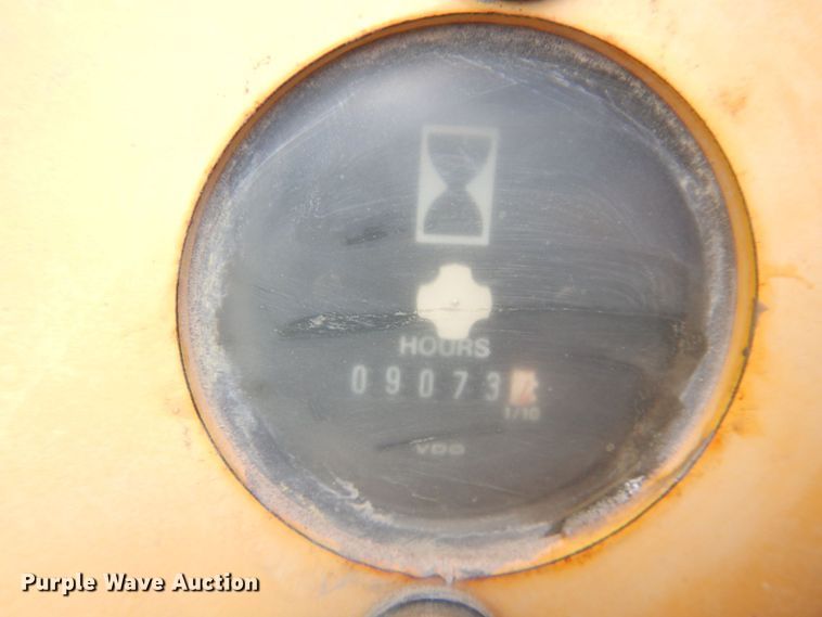 image for item DS1294 2002 John Deere 650H LT  dozer