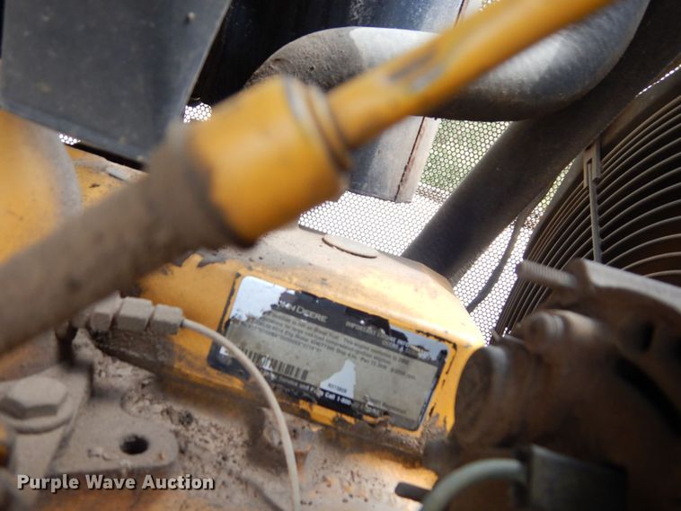 image for item DS1294 2002 John Deere 650H LT  dozer